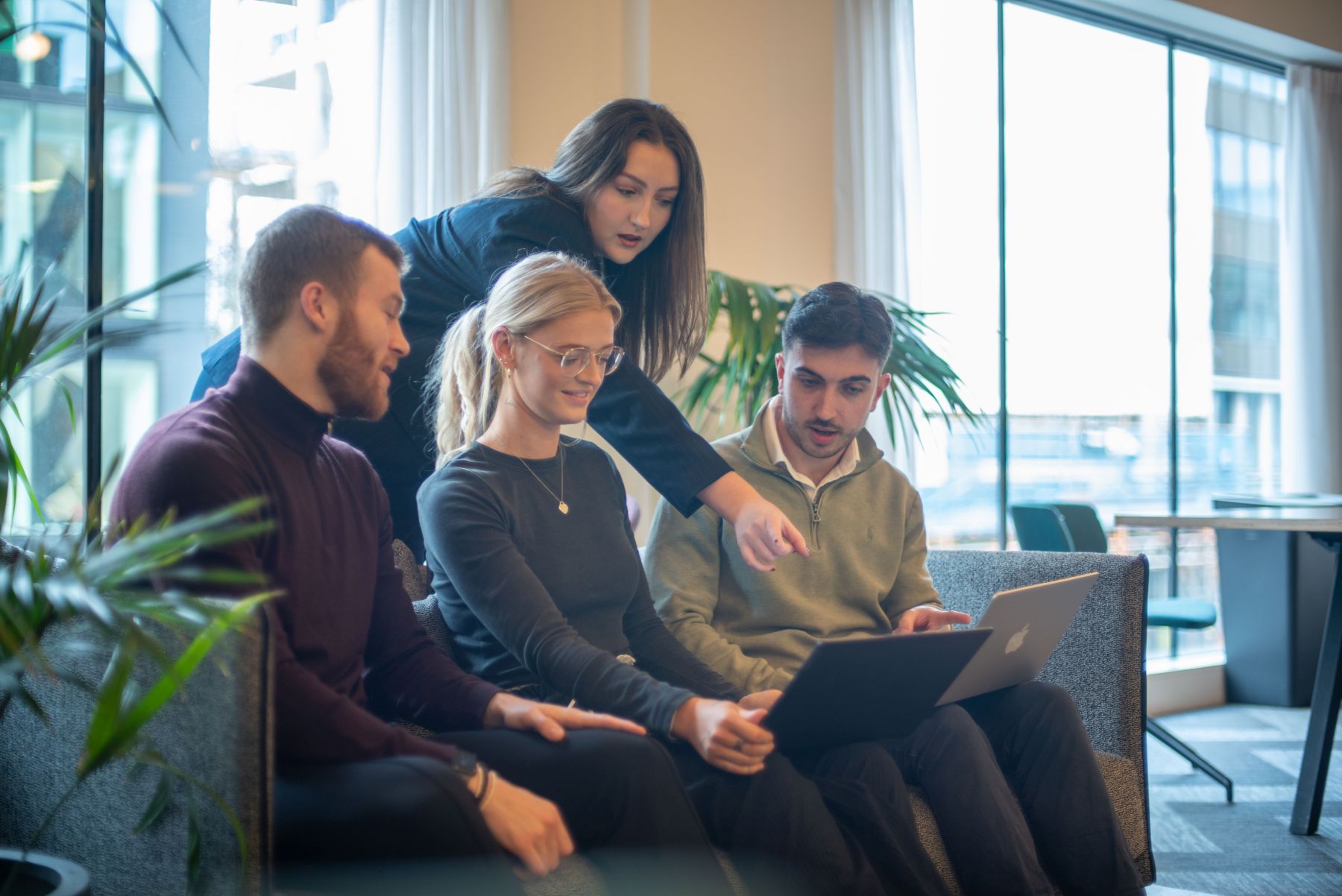 AGIDAT Beratung – Team im Gespräch